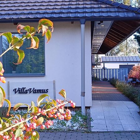 Villa Vamus Vendeg- Es Rendezvenyhaz Vámosszabadi Esterno foto