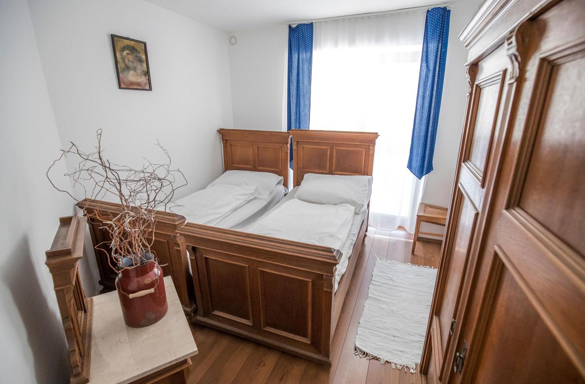 Villa Vamus Vendeg- Es Rendezvenyhaz Vámosszabadi Esterno foto