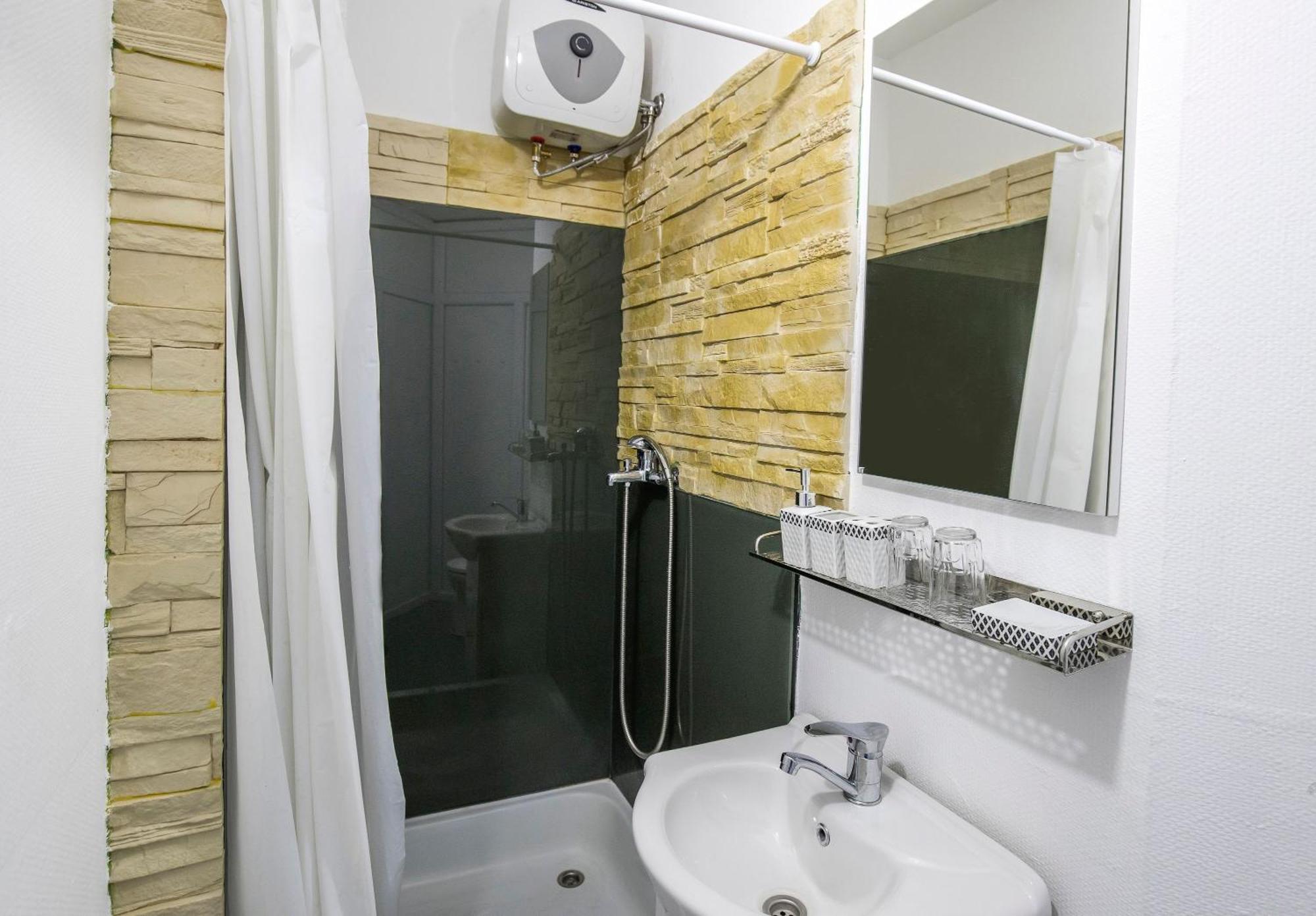 Villa Vamus Vendeg- Es Rendezvenyhaz Vámosszabadi Esterno foto